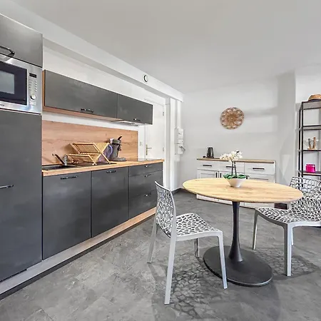 à 150m Des Plages Apartamento