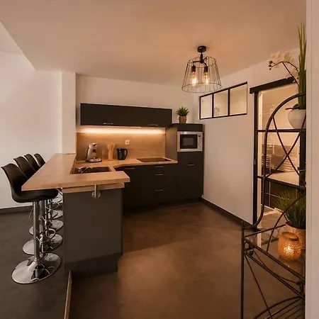 Appartement à 150m Des Plages